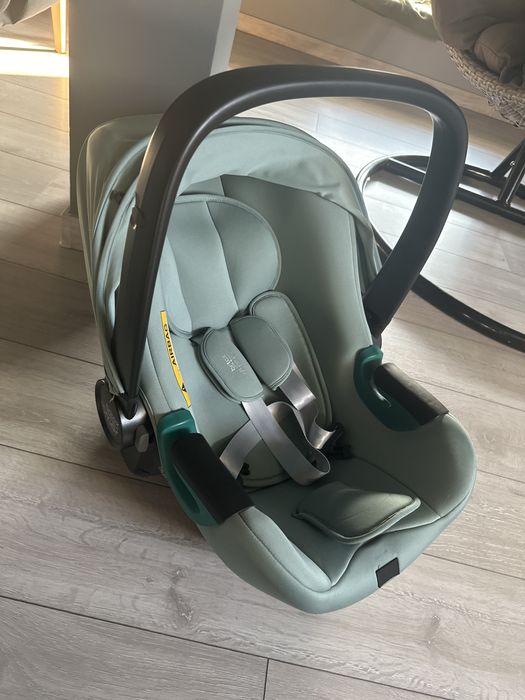 Fotelik łupina britax romer baby safe 3 i size