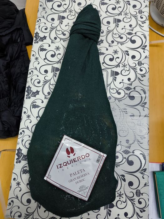 Presunto Izquierdo paleta bolota ibérico gran reserva