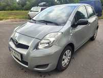 Toyota Yaris 1.0 Benz 69 KM Salon Polska Klimatyzacja