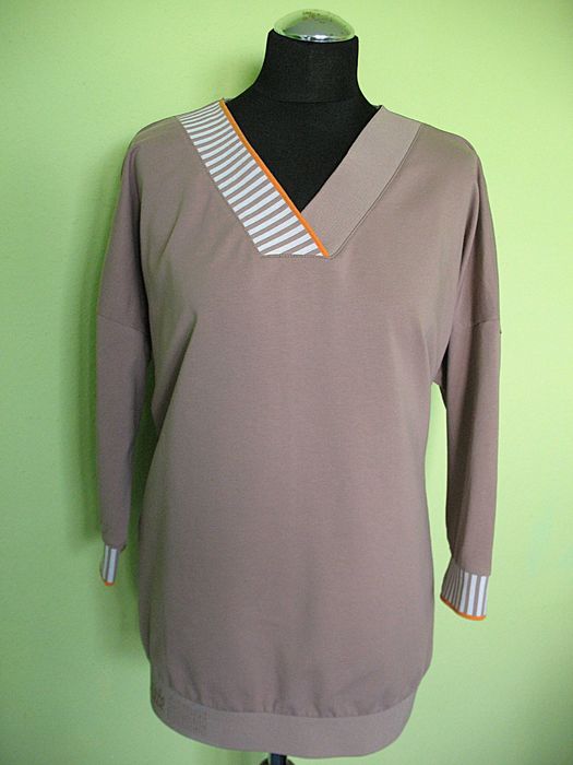 Bluzka - Bluza z dzianiny - 42 XL biust 122 cm Megi Collection