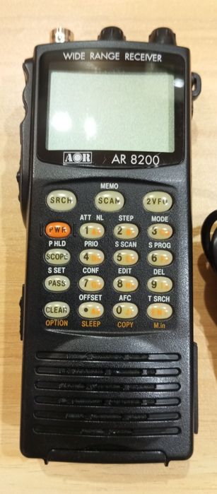 Сканирующий радиоприемник AR8200