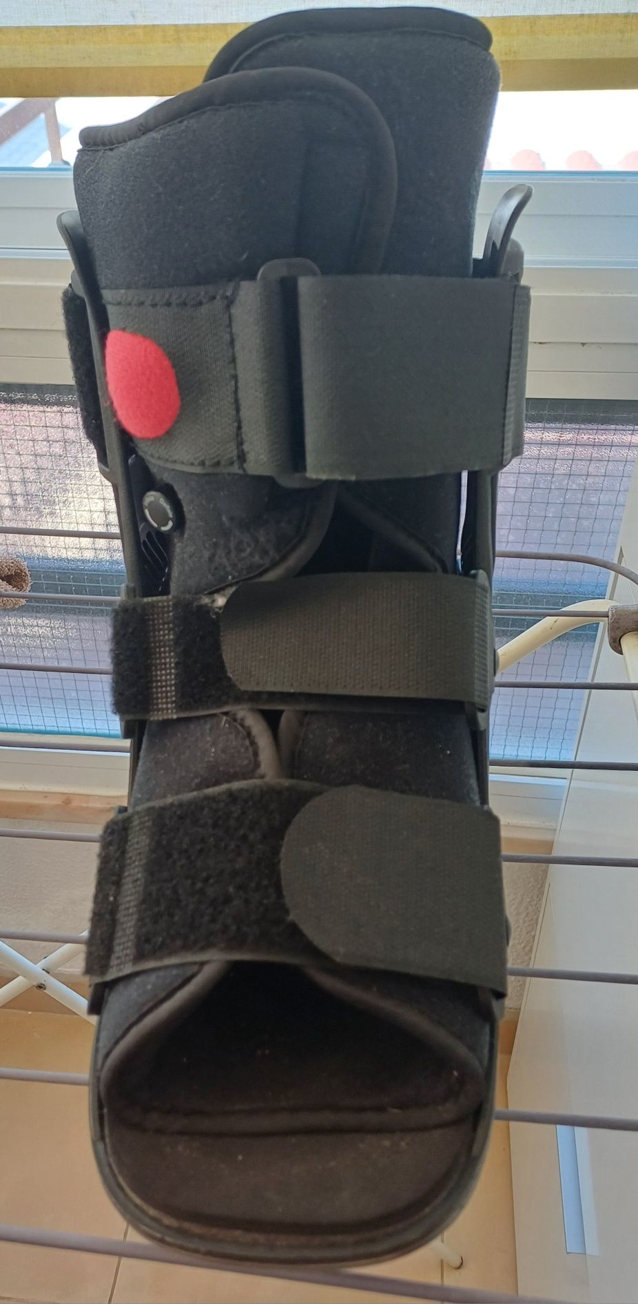 Bota ortopédica do n* 36 ao 40