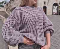 Жіночий в'язаний светр-сітка ручної роботи