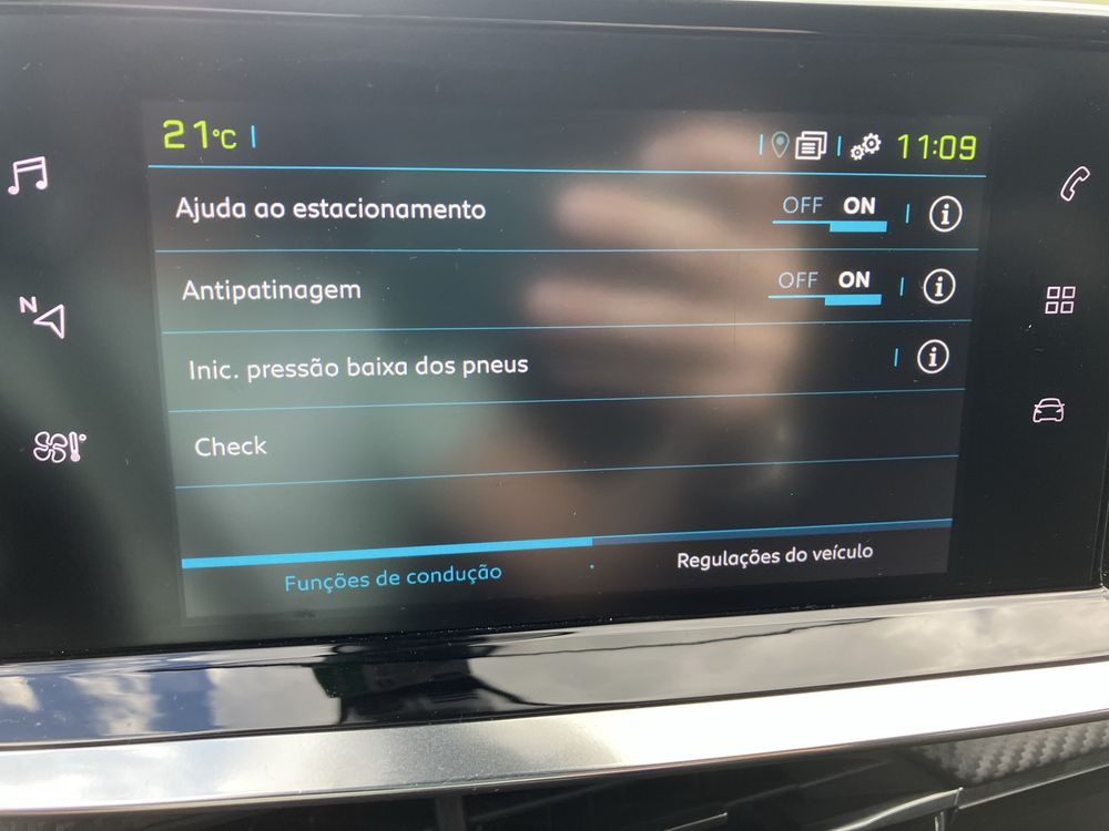 Peugeot e-2008 eletrico - autonomia ate 472km em ciclo urbano!!