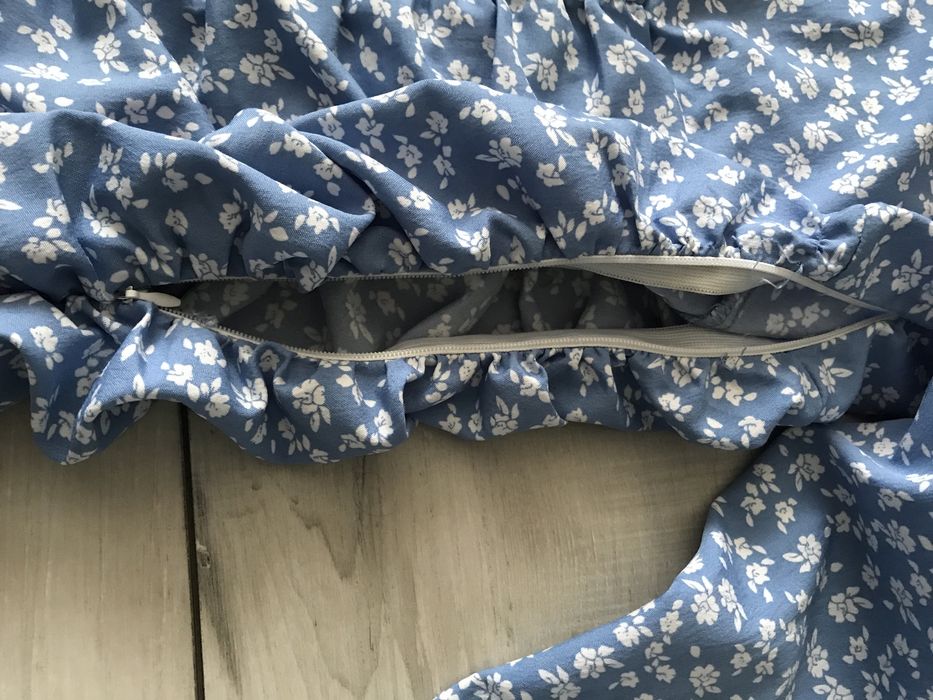 Платье нарядное выпускное SHEIN