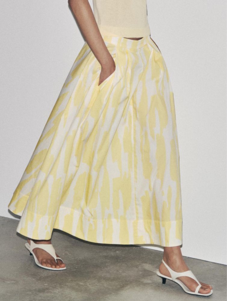 Спідниця ZARA , розмір Л