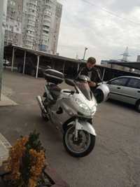 Продам мотоцикл спорт-турист Kawasaki ZZR 1200