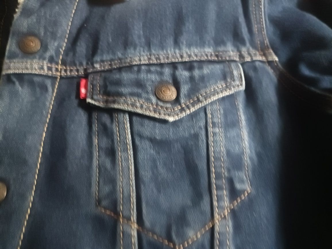 Vendo blusão de ganga Levi's