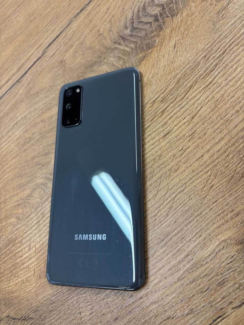 Samsung Galaxy S20 8/128GB Dual SIM, stan bardzo dobry