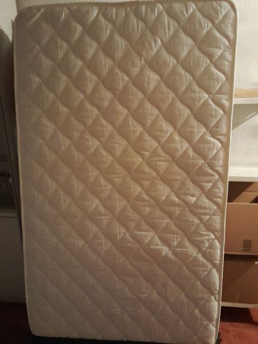 Colchão nunca usado. 2,00 por 1,10