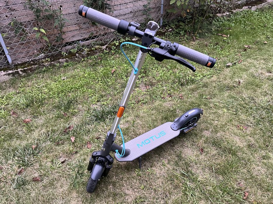 Hulajnoga elektryczna Motus Scooty 10 gen 6