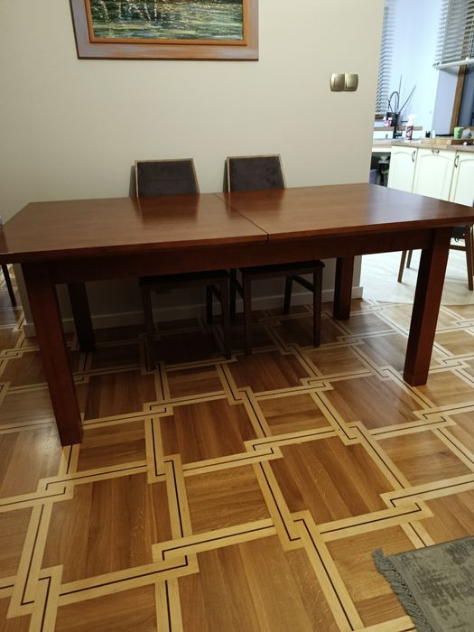 Stół pokojowy uzywany