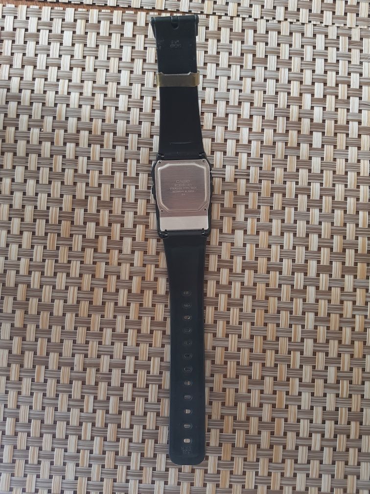 Zegarek Casio 676 DBC-61 z czasów PRL