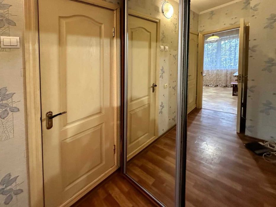 1ком Миколи Закревського 31, Троещина