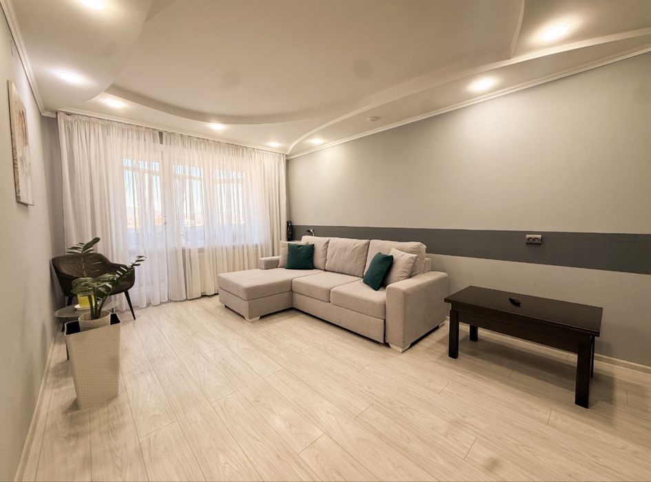 Продаж 2к квартири вул. І.Зріні