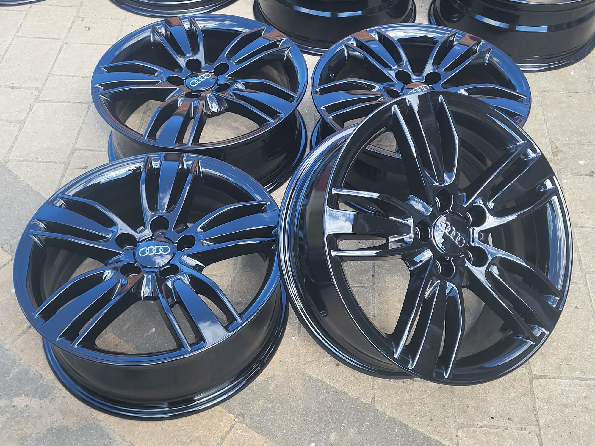 Alufelgi oryginal Audi Q3 5x112 6,5Jx17 et33 cb57,1mm czarny polysk