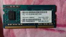 moduł RAM DDR3 SO-DIMM o pojemności 1GB i częstotliwości 1066MHz,