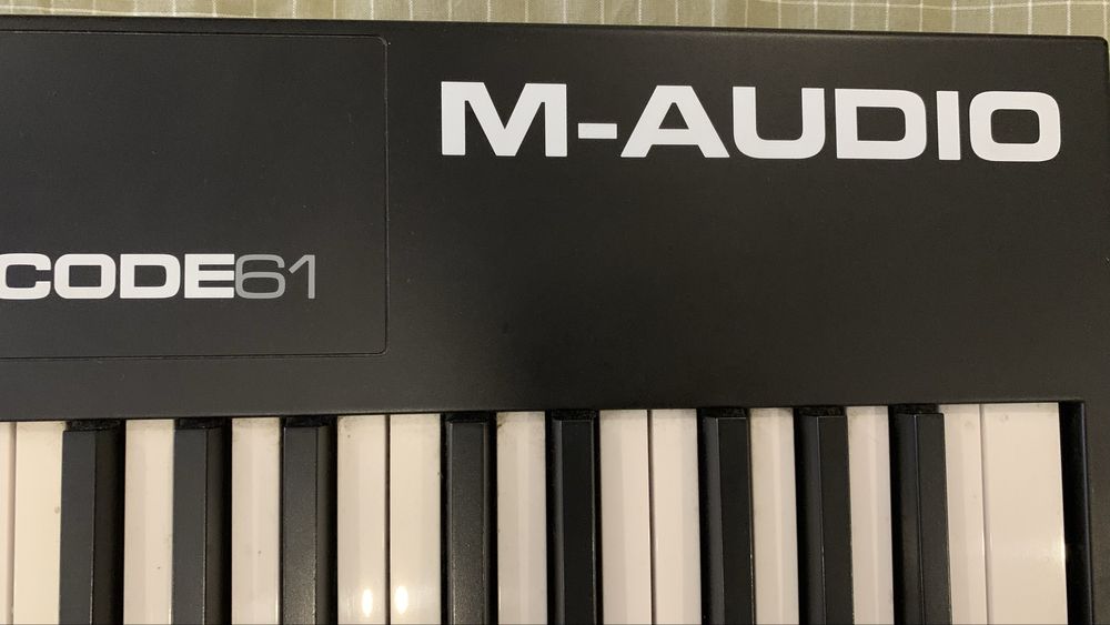 M-Audio Code 61 - Teclado e Controlador MIDI