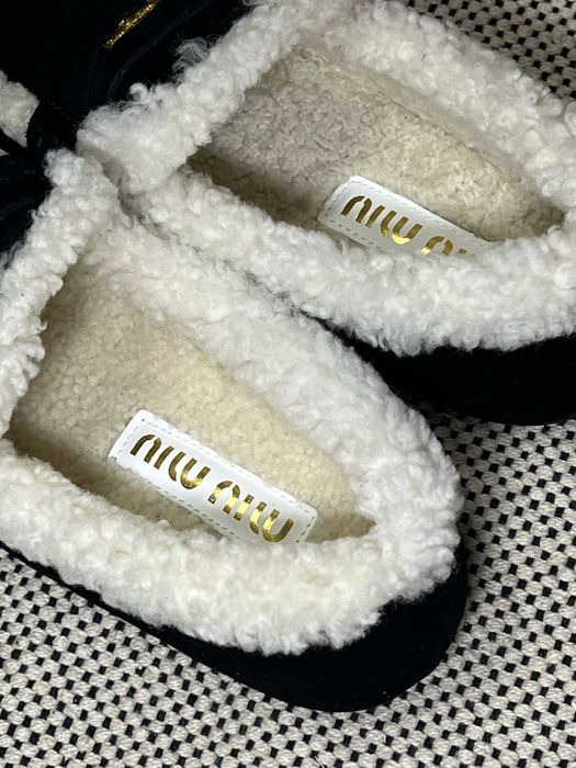 Лофери MiuMiu з хутром  преміум якість