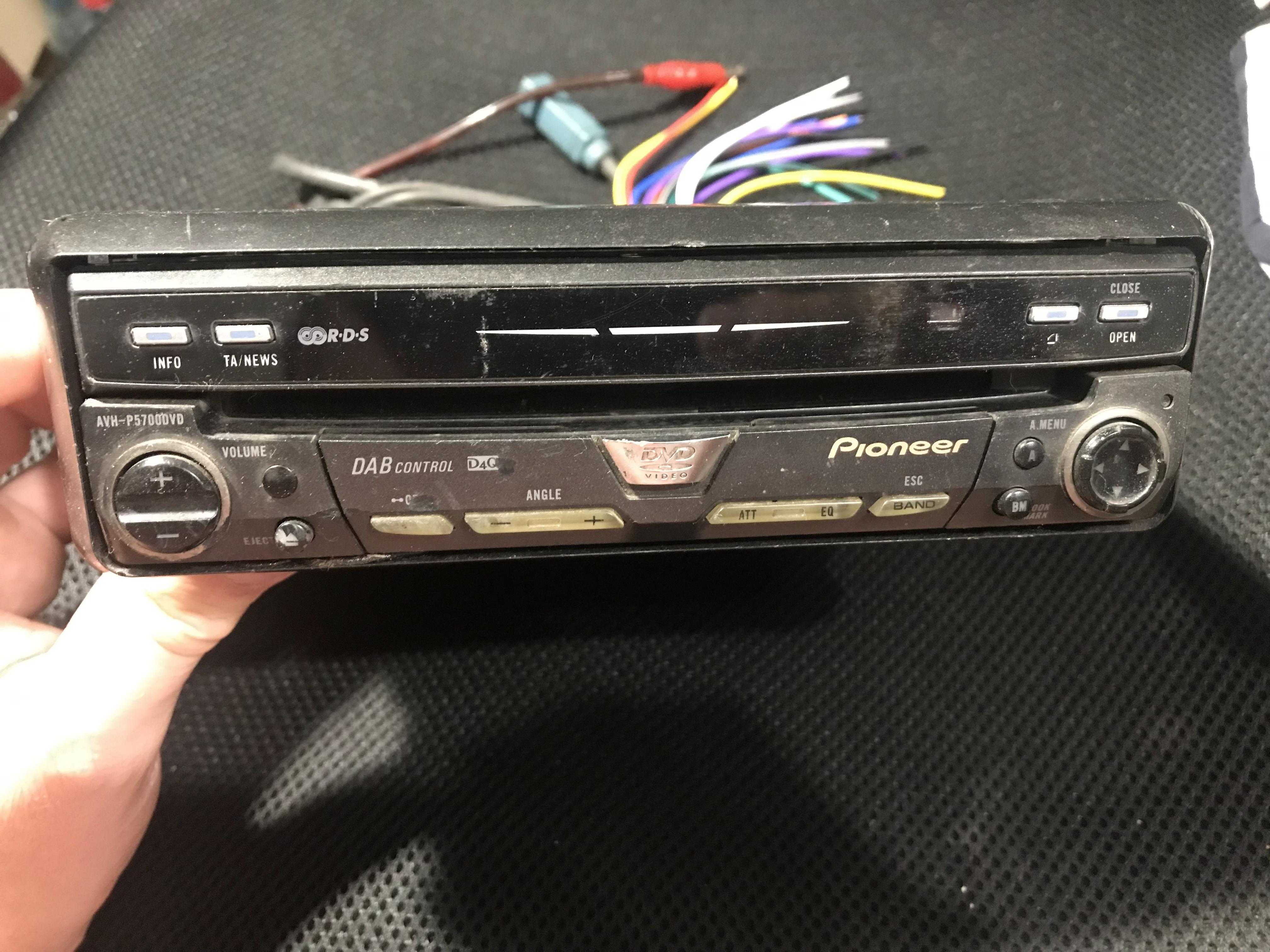 Мультимедийный центр магнитола Pioneer AVH-P5700DVD