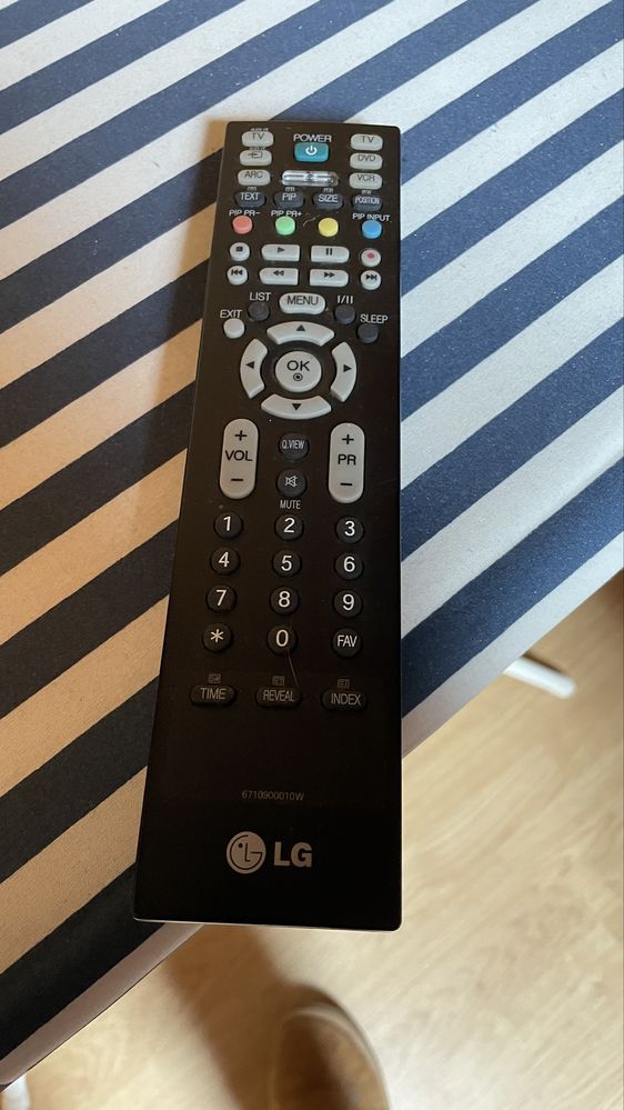 Tv  LG 60cm 24” hdmi