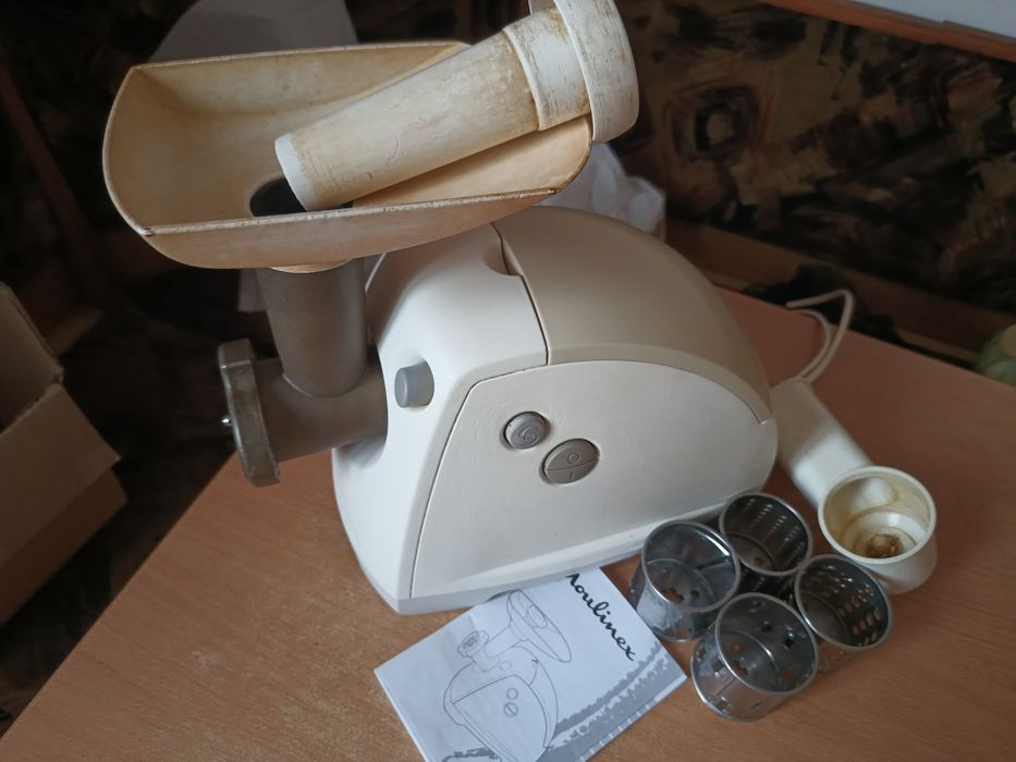 Електро м'яструба Moulinex 1400w