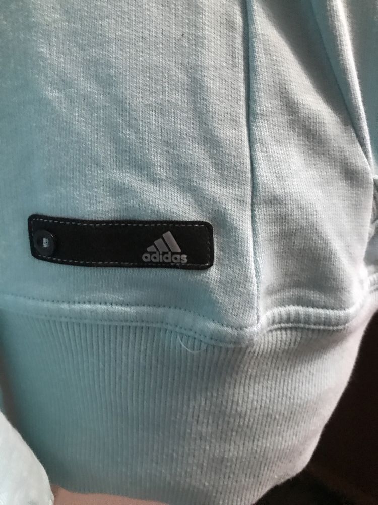 на подарунок Adidas