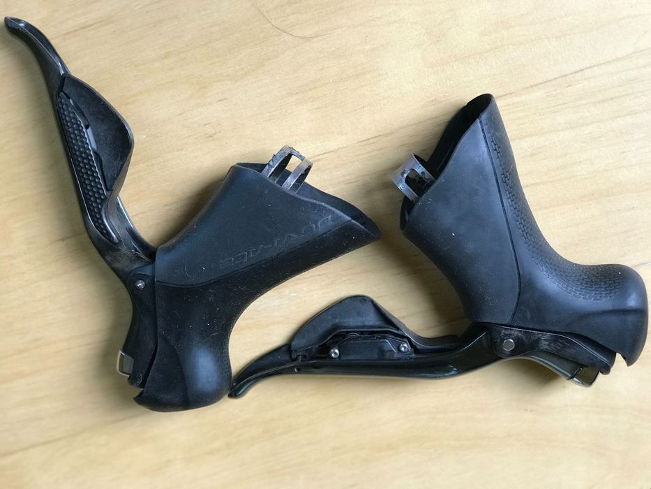 Shimano Dura-Ace Di2 ST-9070 2x11s klamkomanetki