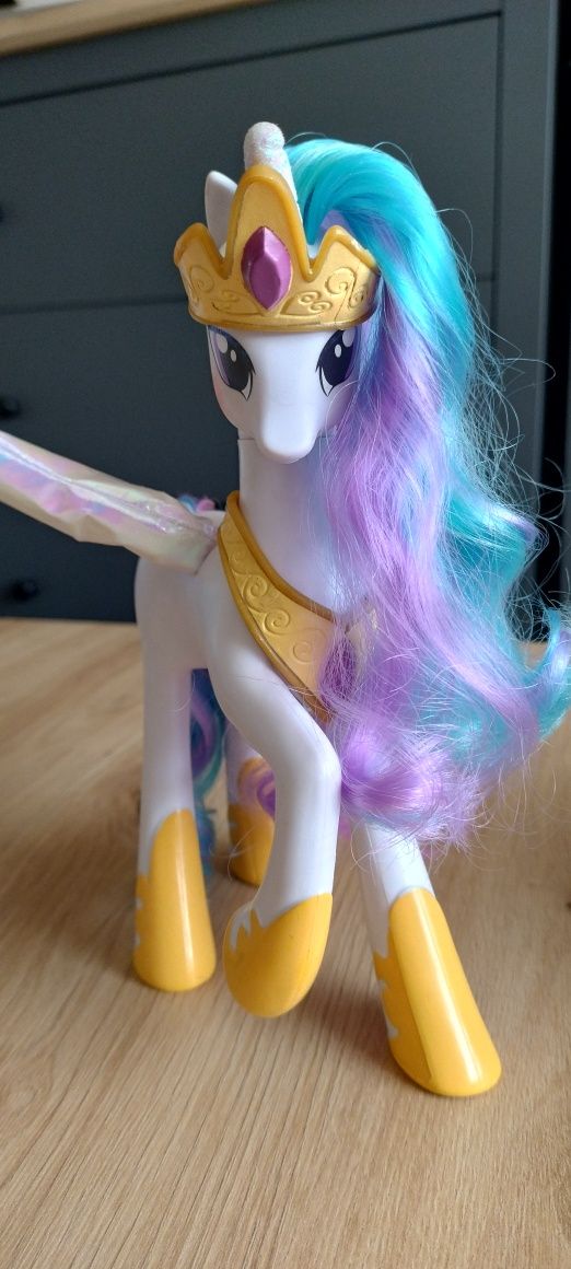 Księżniczka Celestia Pony, Hasbro + gratisy