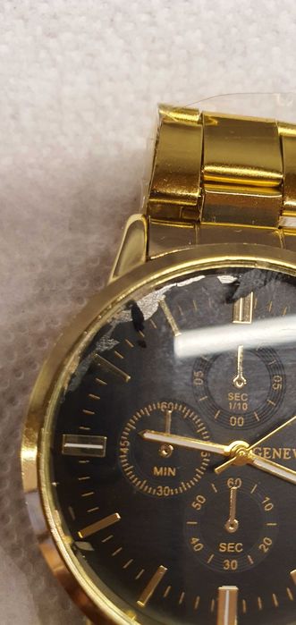 Elegancki zegarek meski.koloru złoto