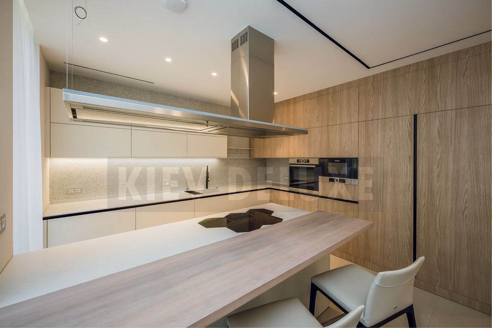 Продаж котеджу з новим ремонтом в км GoodLife Park