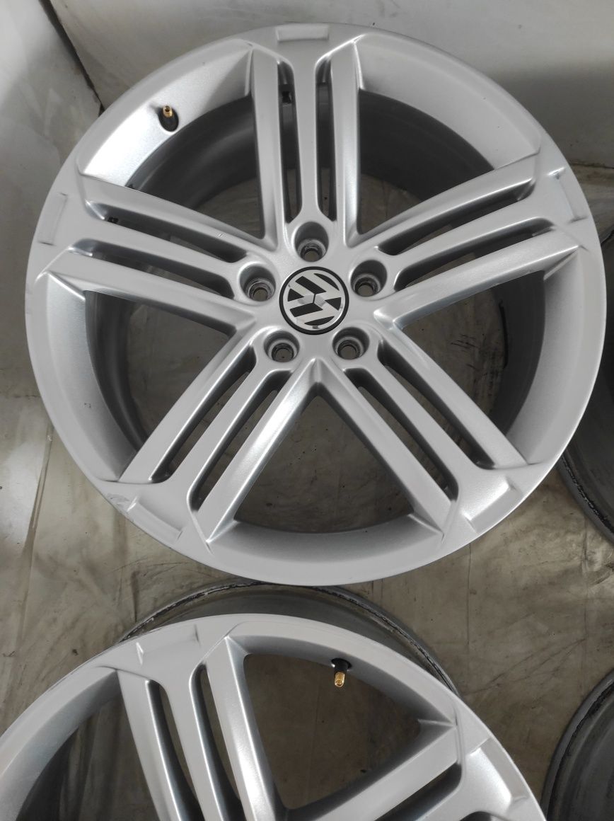 494 Felgi aluminiowe ORYGINAŁ VW Volkswagen R 19 5x112 otwór 57,1