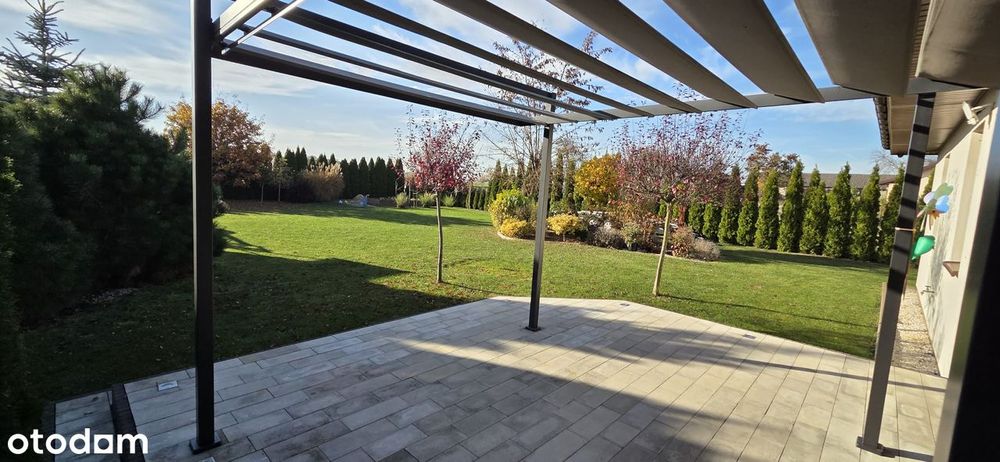 Piękny dom z ogrodem gotowy do zamieszkania Branno