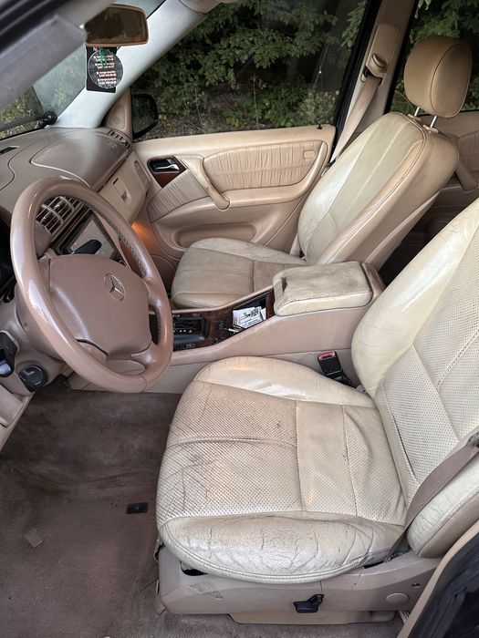 Mersedes Benz-M-Class. 2003