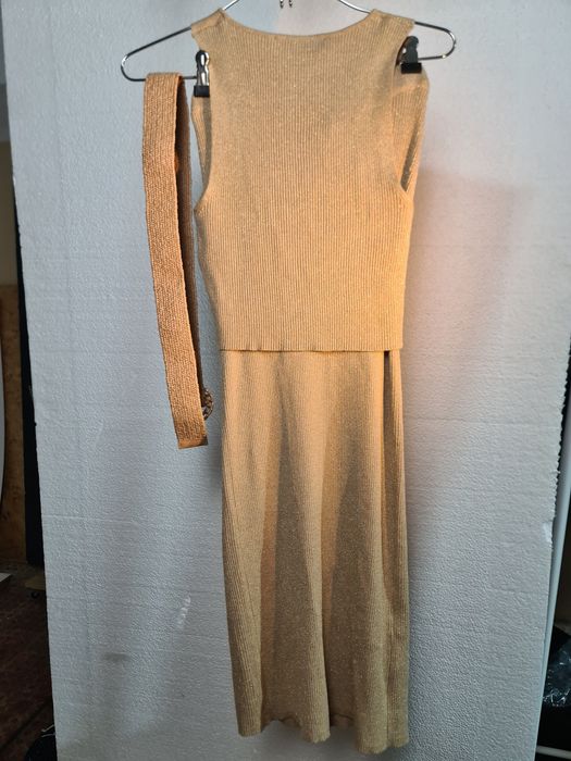 Conjunto de top saia e cinto dourado ZARA M