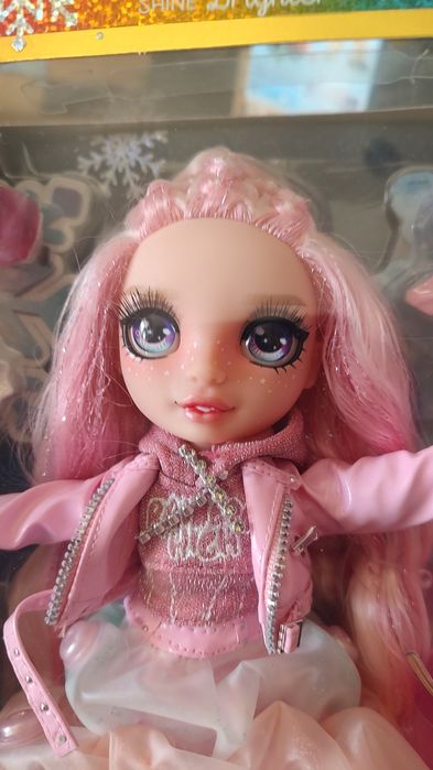 Оригінал Rainbow high winter wonderland Bella