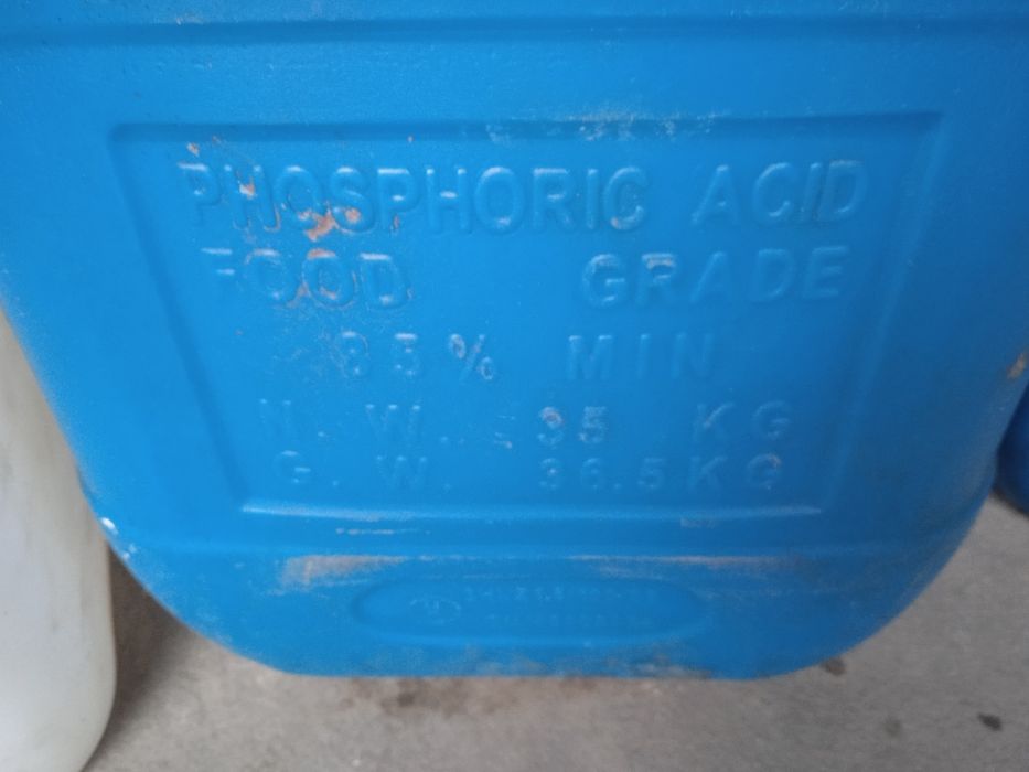 Конистры  металические и пластиковые 20 лит  20 литровые