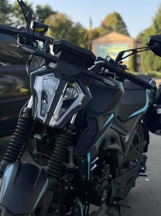 Продам Мустанг СТ200