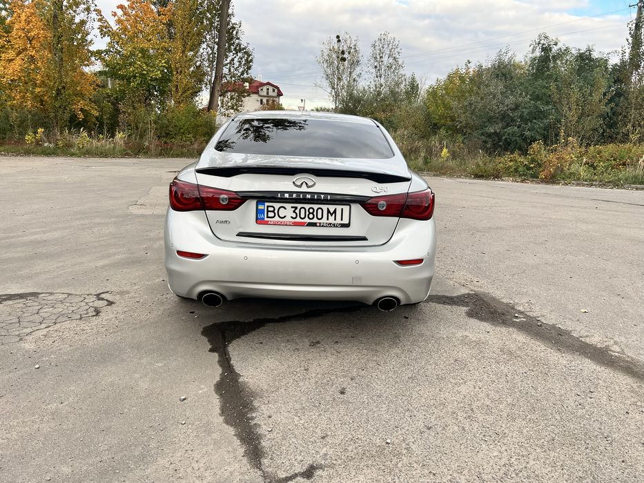 Infiniti Q50 3.5hydrid кращий седан в класі на найкращому двигуні