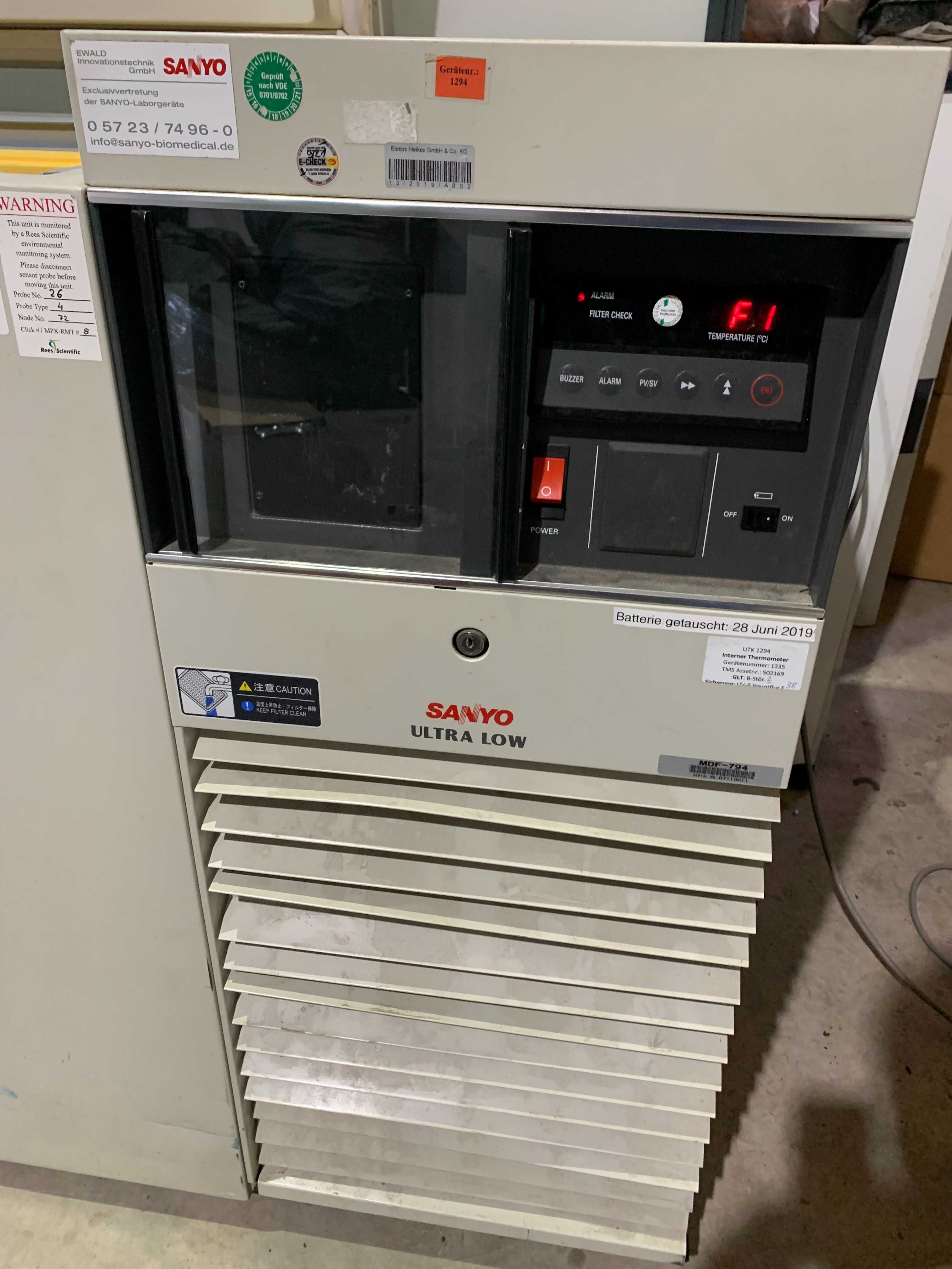 Морозильная камера SANYO Ultra Low MDF-794 объем камеры 701L