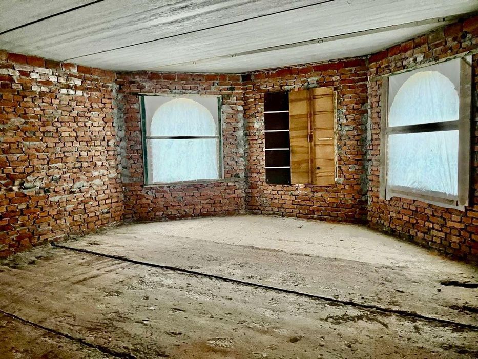 Продається 2-поверховий новозбудований будинок. Чортків