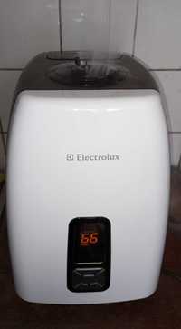 Ультрозвуковий зволожувач повітря Electrolux EHU-5515D.