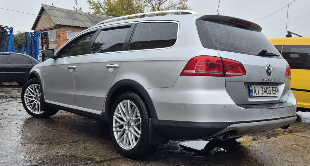 VW Passat  Alltrack b7