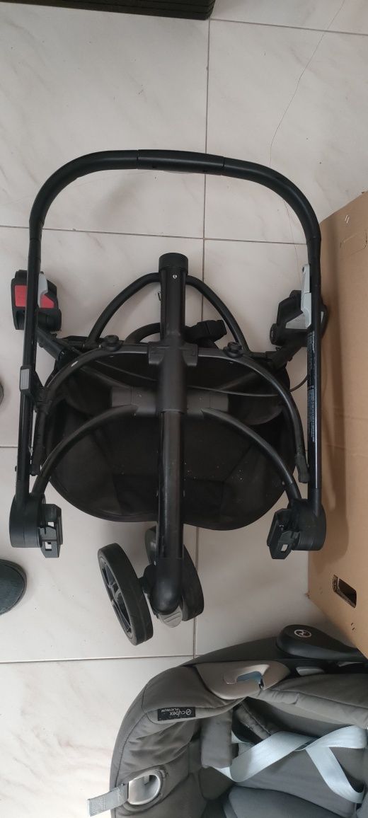 Carrinho bebê Quinny + ovo cybex