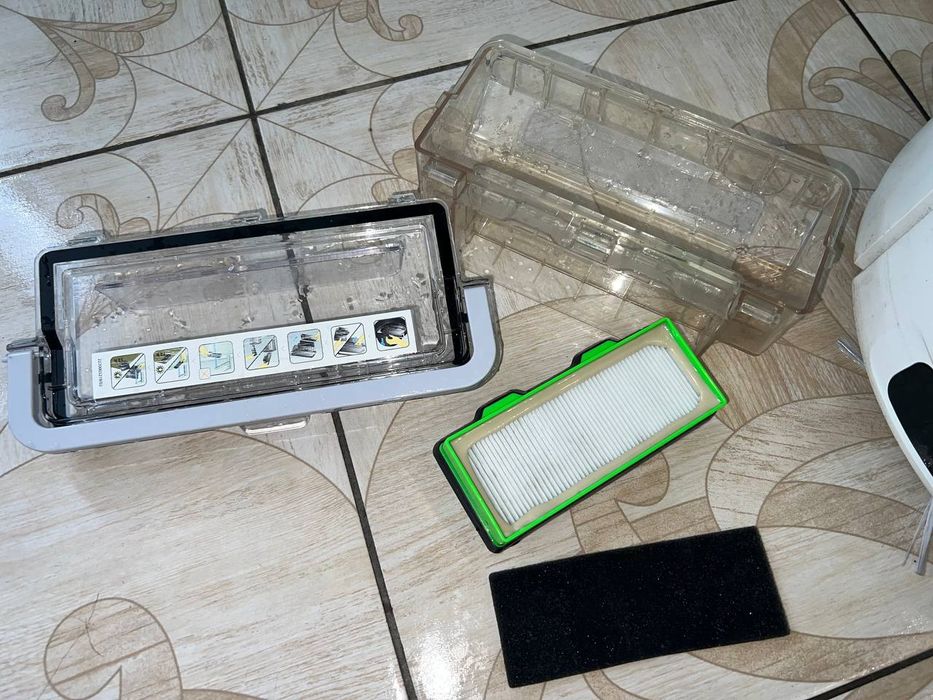 Миючий робот-пилосос Rowenta Explorer Serie 80