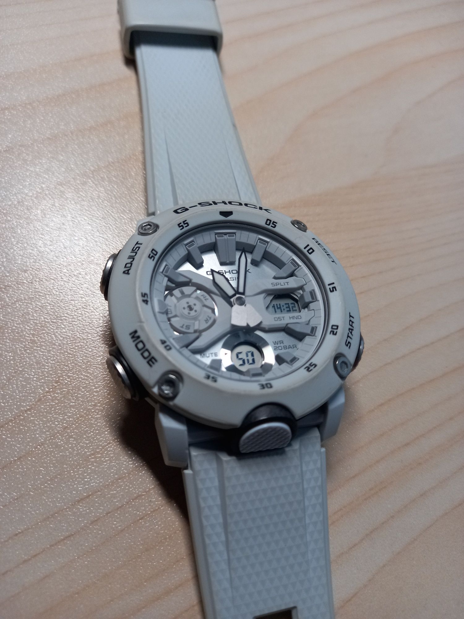 Casio G-shock GA-2000