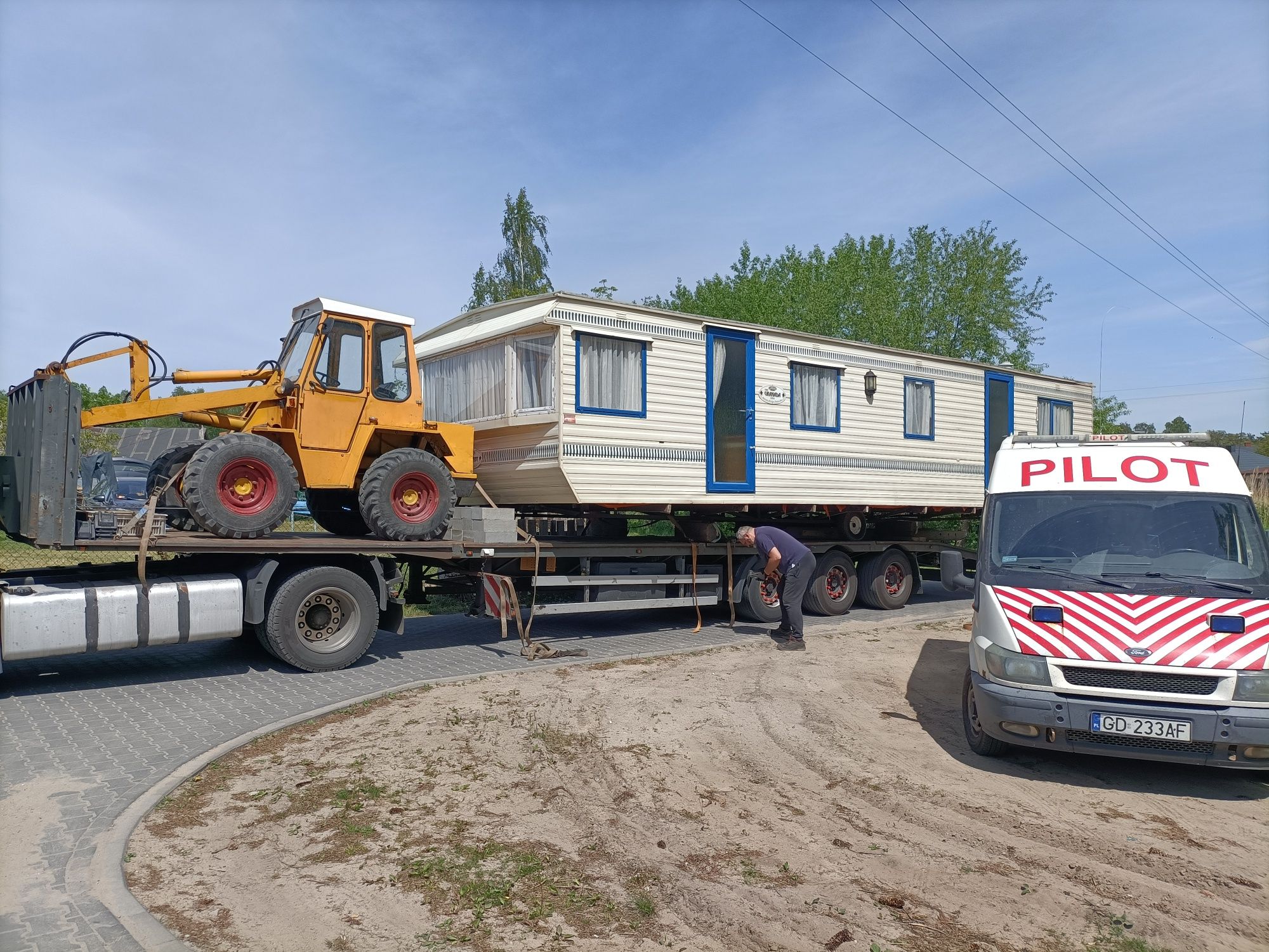 Transport domków holenderskich angielskich Europa PL laweta traktor