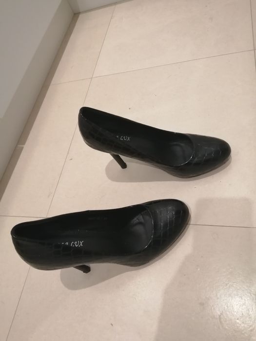 buty szpilki czarne ze wzorem rozmiar 41