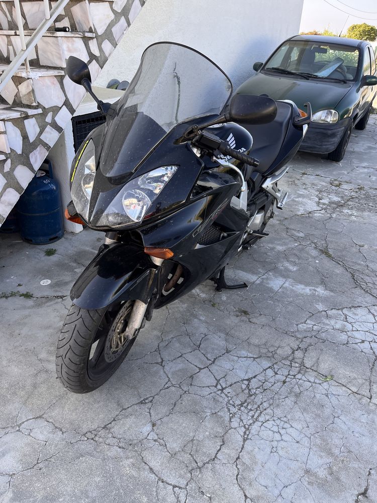 Honda VFR 800 VTEC