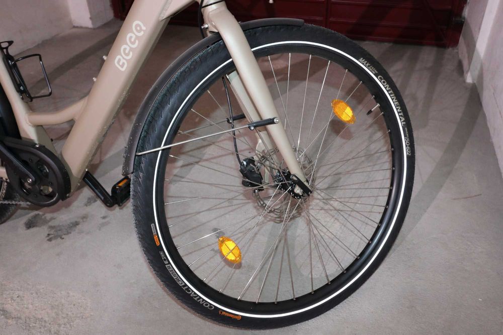 Bicicleta elétrica Beeq B400 exatamente nova e na garantia. Tamanho M